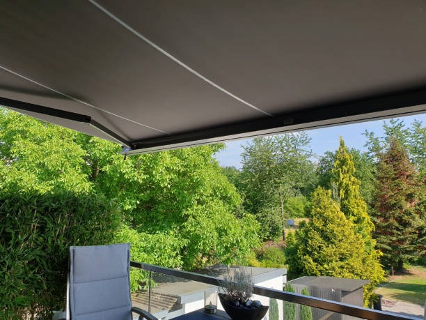 How a Motorized Louvered Roof Can Enhance Your Outdoor Patio Cover Experience